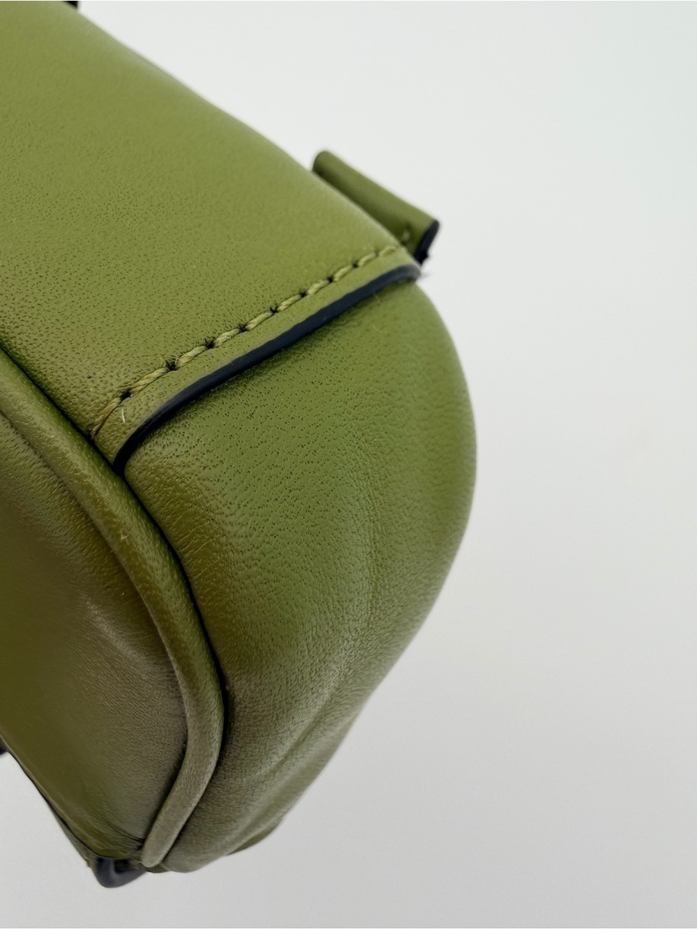 Coach Mirco Track Fob Green Leather Mini Belt Pouch with Carabiner Hangtag C9981 - Picture 13 of 13